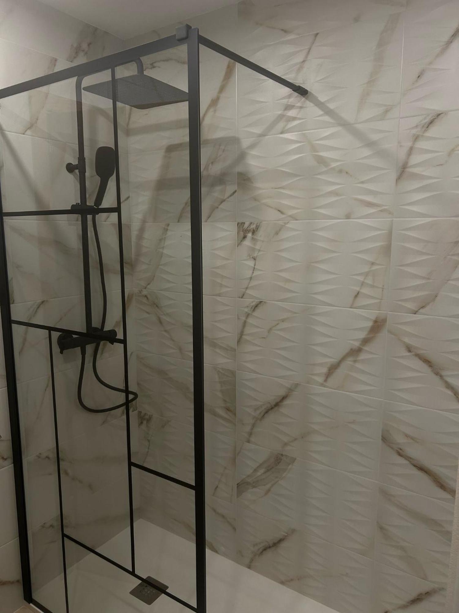 Apartamento Primera Linea De Playa Paseo Maritimo Perla 5 Fuengirola Kültér fotó